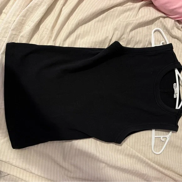 Zara bundle - basic tanks - Picture 4 of 6